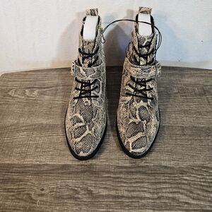 Women's boots by Express Size 7.